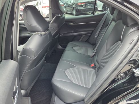 Used 2024 Toyota Camry SE FWD image 13