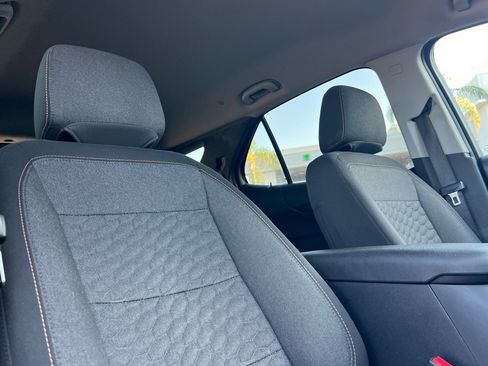 Used 2020 Chevrolet Equinox LT FWD image 22