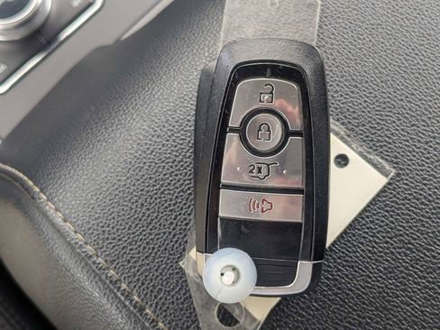 Used 2024 Ford Expedition XLT AWD/4WD image 35