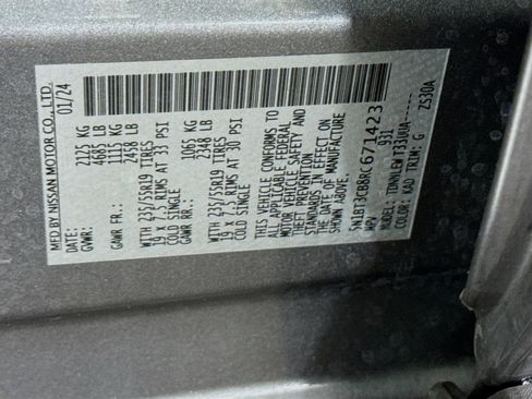 Used 2024 Nissan Rogue SL image 40