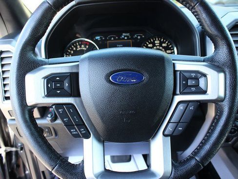 Used 2016 Ford F150 Platinum w/ Equipment Group 701A Luxury image 11