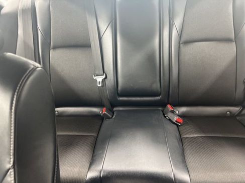 Used 2018 Honda Accord Sport image 11