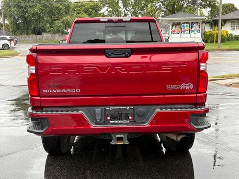 Used 2023 Chevrolet Silverado 2500 High Country w/ Z71 Off-Road Package image 4
