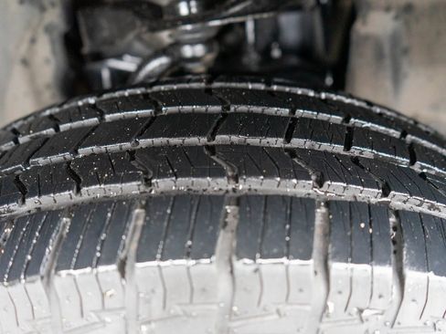 Used 2018 Nissan Frontier SV image 35