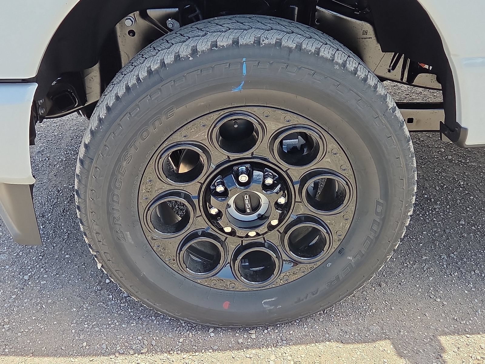 New 2026 Ford F250 Lariat w/ Black Appearance Package AWD/4WD image 9