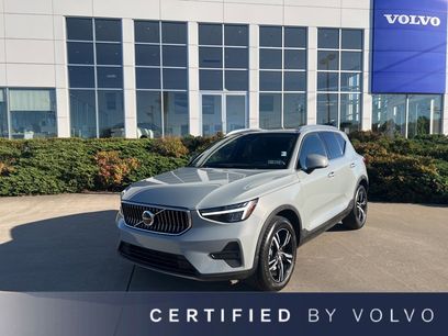 Certified 2025 Volvo XC40 B5 Core