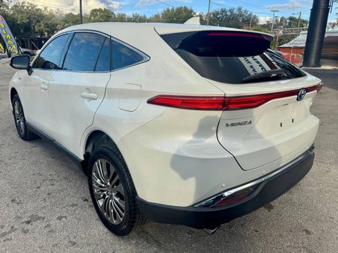 Used 2021 Toyota Venza Limited w/ Advanced Technology Package image 11