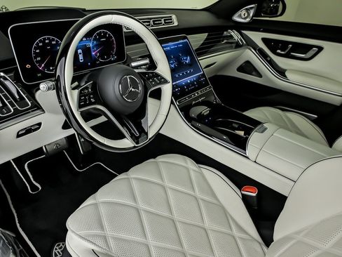 Used 2024 Mercedes-Benz Maybach S 680 4MATIC image 22