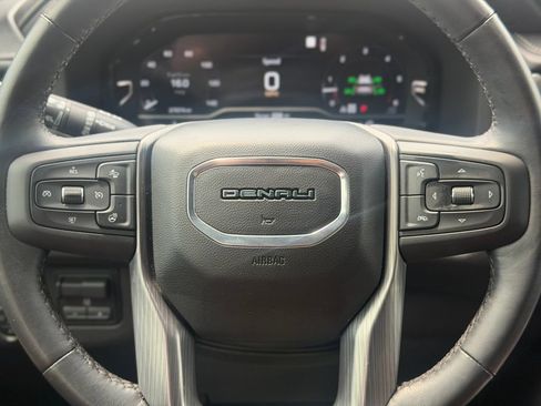 Used 2023 GMC Yukon Denali Ultimate AWD/4WD image 13