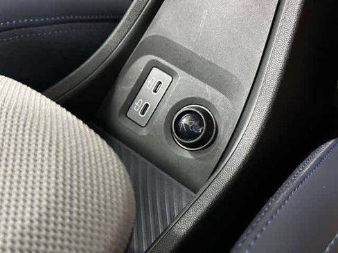 Certified 2025 MINI Cooper S image 23