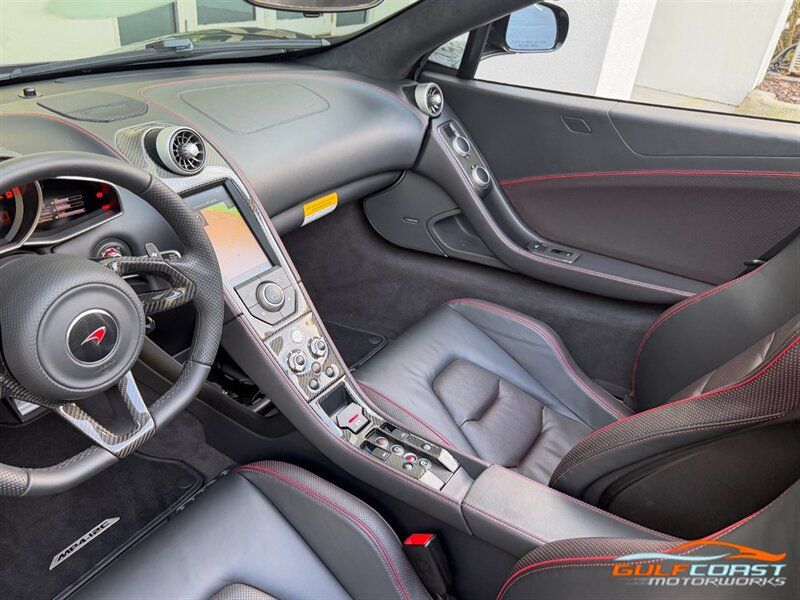 Used 2014 McLaren MP4-12C Spider RWD image 16