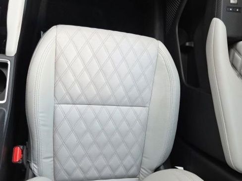 Used 2023 Mitsubishi Outlander SEL AWD/4WD image 20