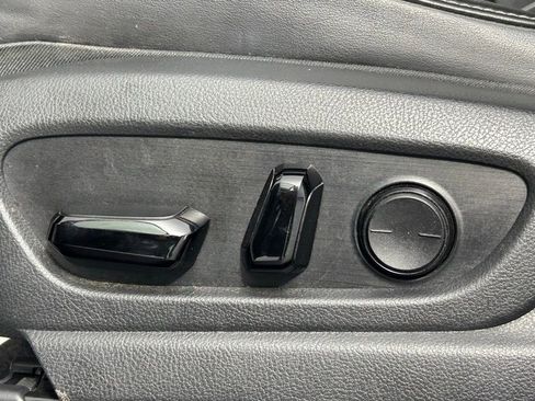 Used 2021 Lexus UX 250h image 32