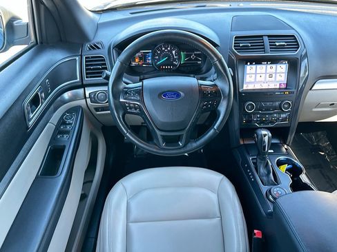 Used 2019 Ford Explorer XLT w/ Equipment Group 202A image 21