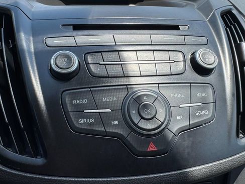 Used 2017 Ford Escape SE AWD/4WD image 19