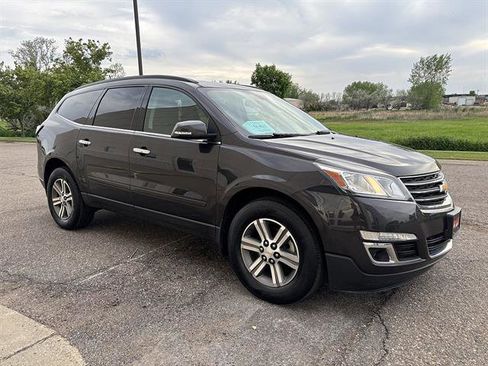 Used 2017 Chevrolet Traverse LT AWD/4WD image 5