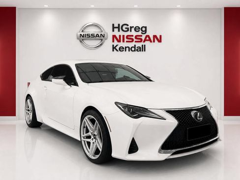 Used 2019 Lexus RC 300 w/ Accessory Package RWD image 3