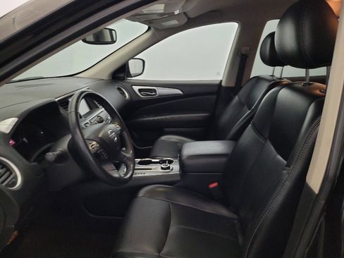 Used 2020 Nissan Pathfinder SL AWD/4WD image 17