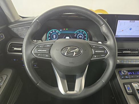 Used 2022 Hyundai Palisade Limited image 15