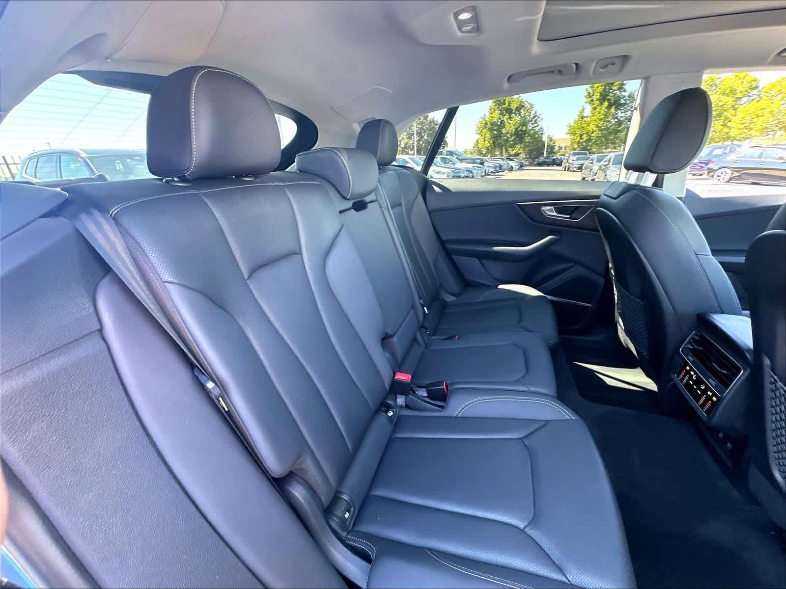 Used 2021 Audi Q8 Premium Plus w/ Premium Plus Package AWD/4WD image 27