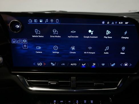 New 2026 Chevrolet Equinox EV LT image 14