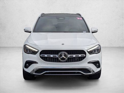 Used 2025 Mercedes-Benz GLA 250 4MATIC image 2