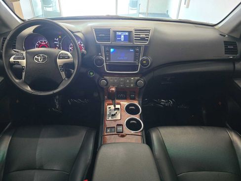 Used 2013 Toyota Highlander Limited AWD/4WD image 10