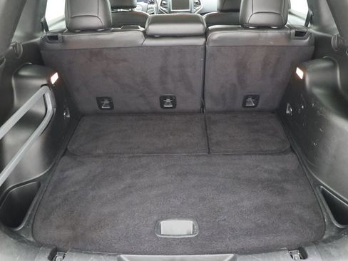 Used 2018 Jeep Cherokee Limited image 27