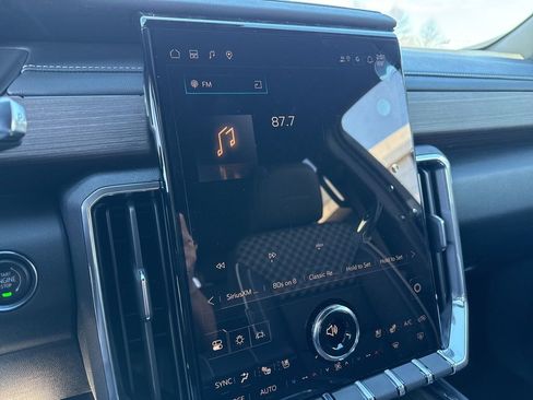 New 2026 GMC Acadia Denali w/ Super Cruise Package image 13