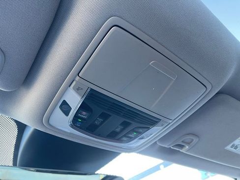 Used 2023 Acura MDX SH-AWD w/ Advance Package image 33