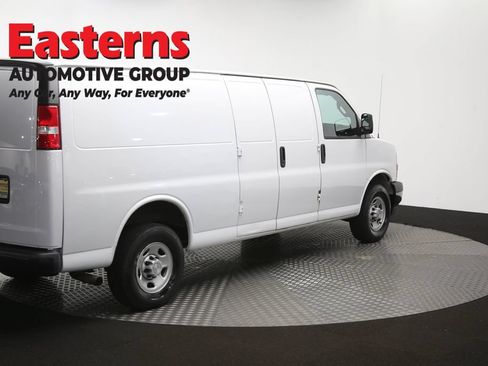 Used 2019 Chevrolet Express 2500 Extended RWD image 38