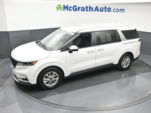 Used 2024 Kia Carnival LX FWD image 26