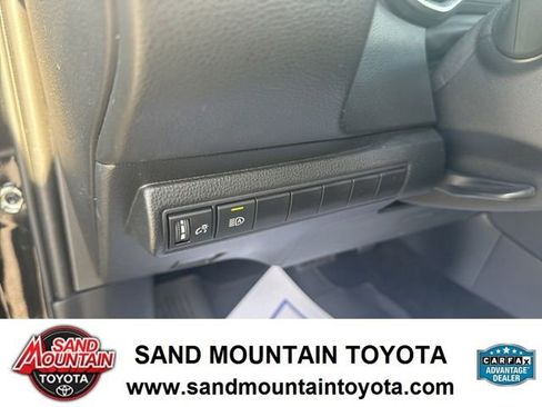 Used 2022 Toyota Corolla XSE image 16