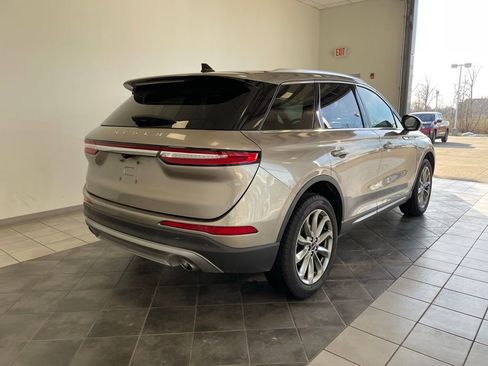 Used 2021 Lincoln Corsair AWD w/ Premium Package image 5