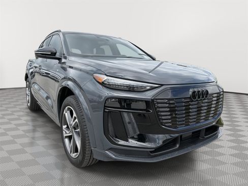 New 2027 Audi Q6 e-tron Premium Plus image 7