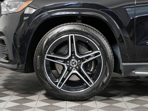 Certified 2026 Mercedes-Benz GLS 450 4MATIC image 9