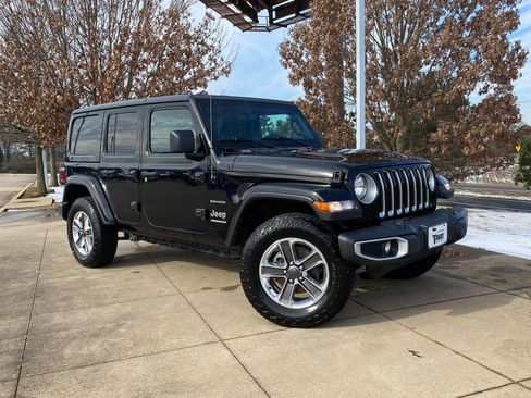 Used 2023 Jeep Wrangler Unlimited Sahara image 1