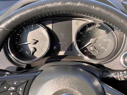 Used 2019 Nissan Rogue SV AWD/4WD image 32