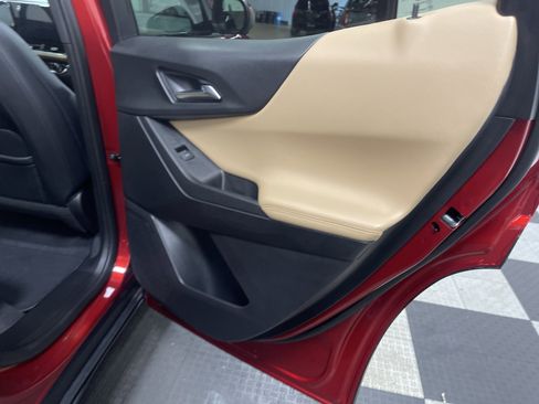 Used 2025 Chevrolet Equinox ACTIV w/ Safety and Technology Package image 19