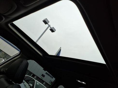 Certified 2023 Subaru Forester Limited image 15