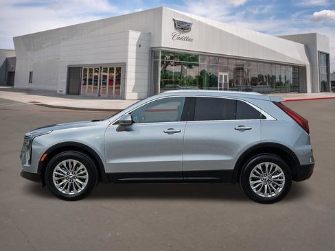 Certified 2025 Cadillac XT4 Premium Luxury FWD image 3