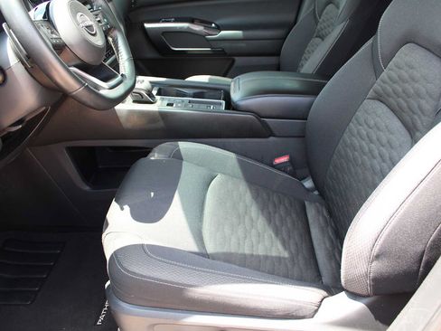 Used 2022 Nissan Pathfinder SV FWD image 30