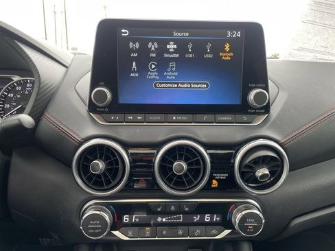 Used 2024 Nissan Sentra SR w/ SR Premium Package image 16