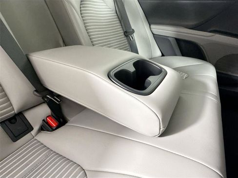 Certified 2024 Toyota Camry SE FWD image 35