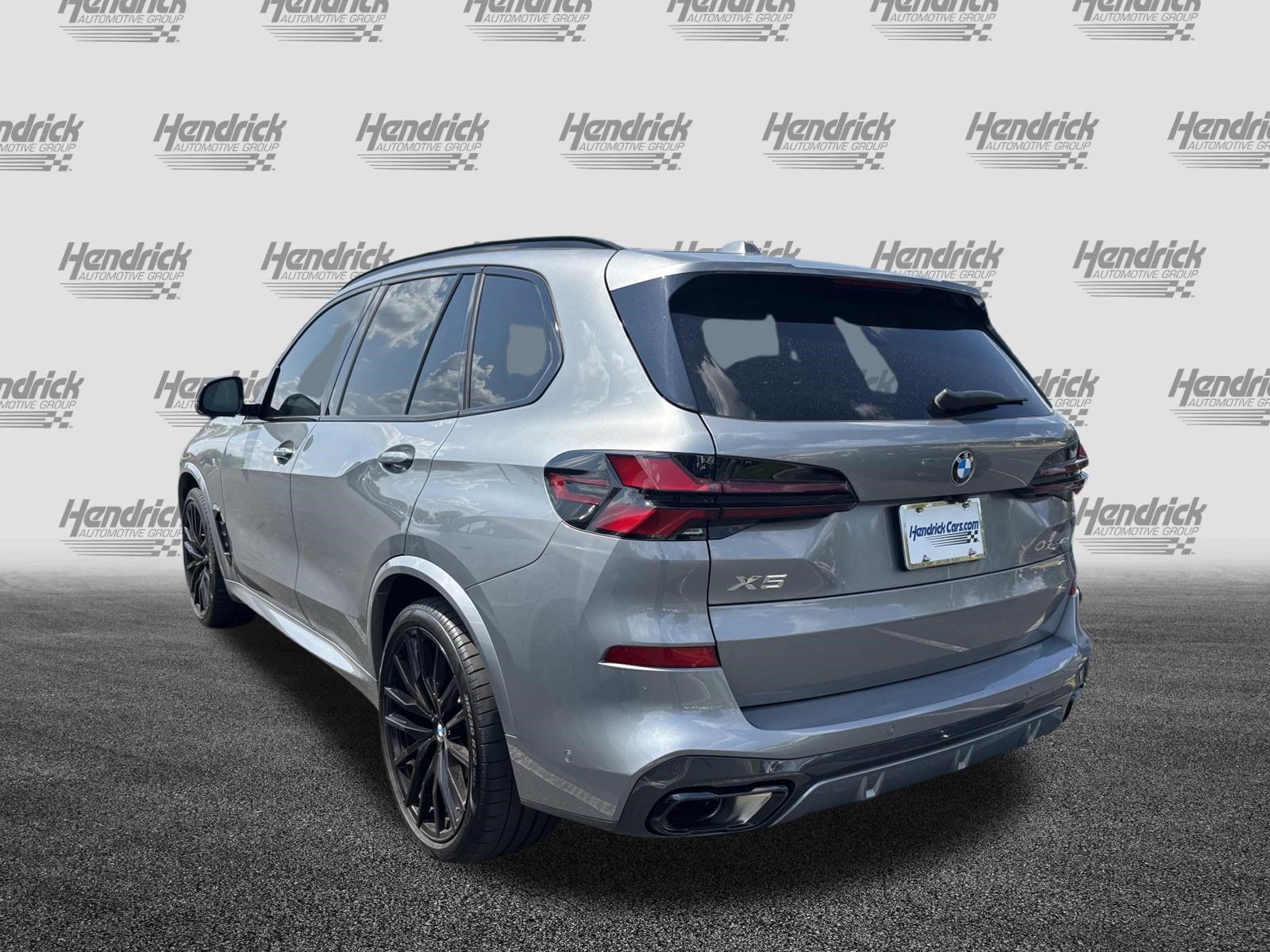 Certified 2024 BMW X5 xDrive40i w/ M Sport Package AWD/4WD image 7