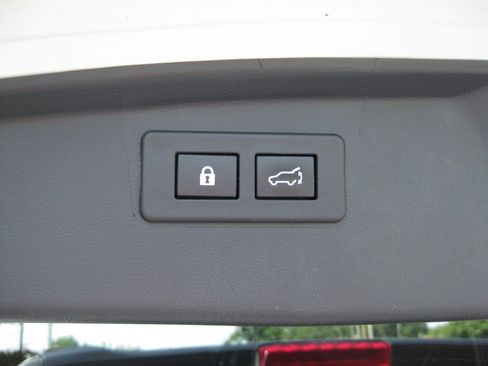 Used 2022 Subaru Outback Limited w/ Popular Package #2 AWD/4WD image 29