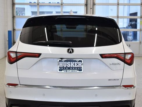 Used 2023 Acura MDX SH-AWD w/ Technology Package image 11