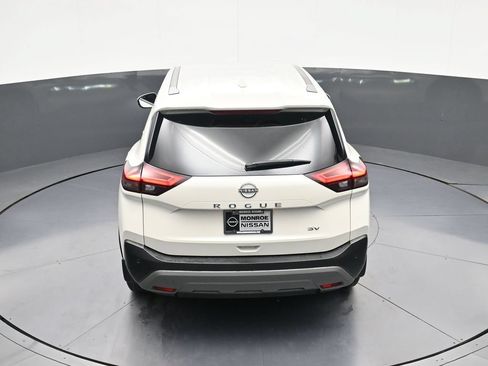 Certified 2023 Nissan Rogue SV FWD image 29