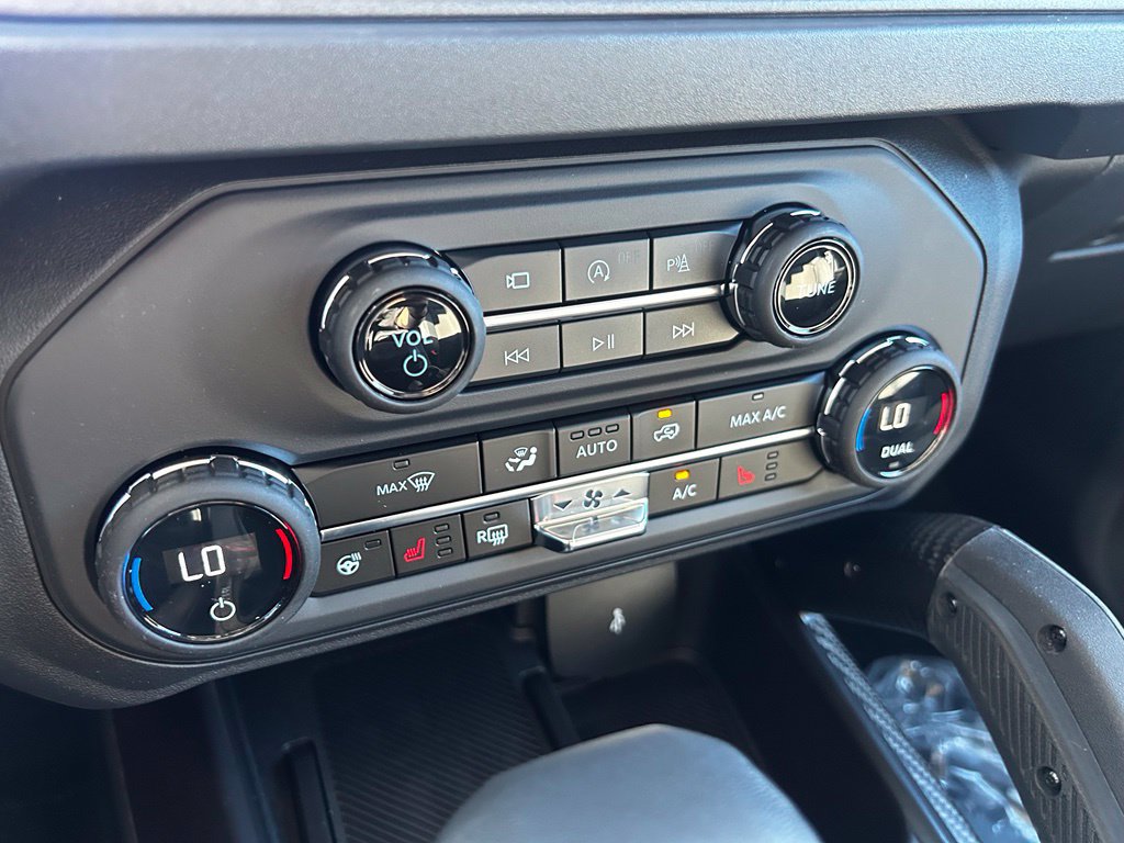 New 2026 Ford Bronco Raptor w/ Interior Carbon Fiber Pack AWD/4WD image 21