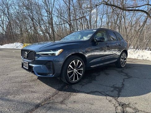 Certified 2023 Volvo XC60 B5 Plus w/ Protection Package Premier image 4